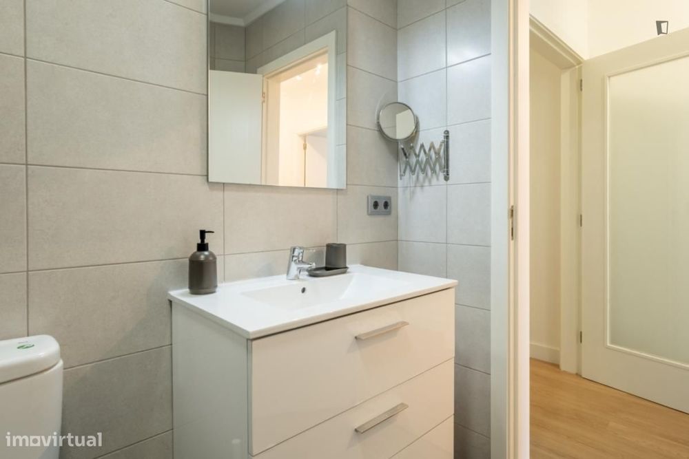 Apartamento com 3 quartos - localizado em Mafamude Porto