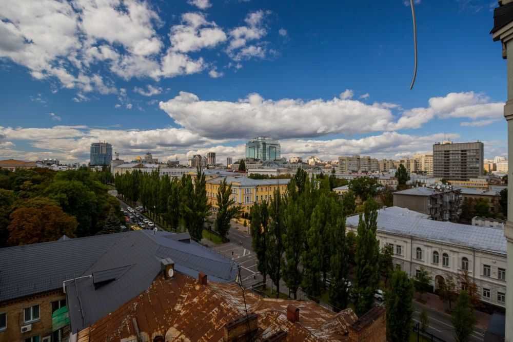 Продам квартиру бульвар Т. Шевченка 11