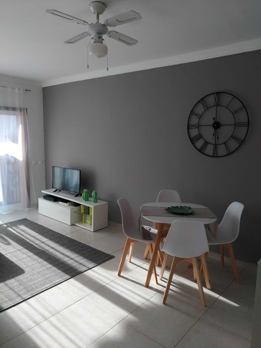 T1 com piscina em condomínio fechado