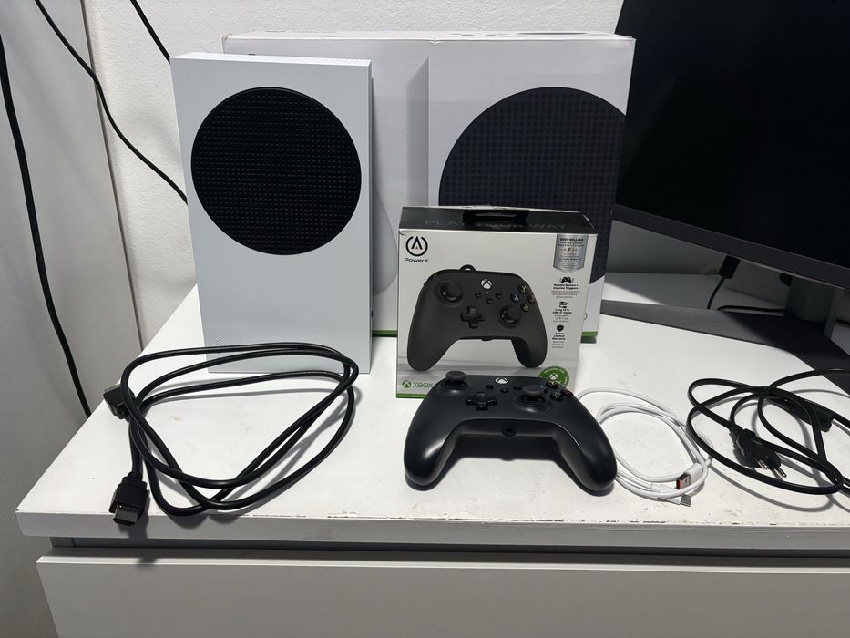 PS5 Slim Digital 1TB / Xbox Series S 512GB(Dinheiro Fisico)
