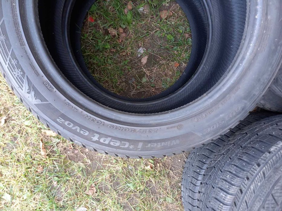 Продам шины 225/40,235/50 Р19 2шт.225/60 Р18 Continental 4шт.лето