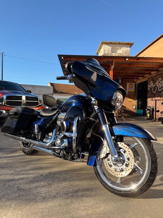 Harley Davidson CVO Street Glide