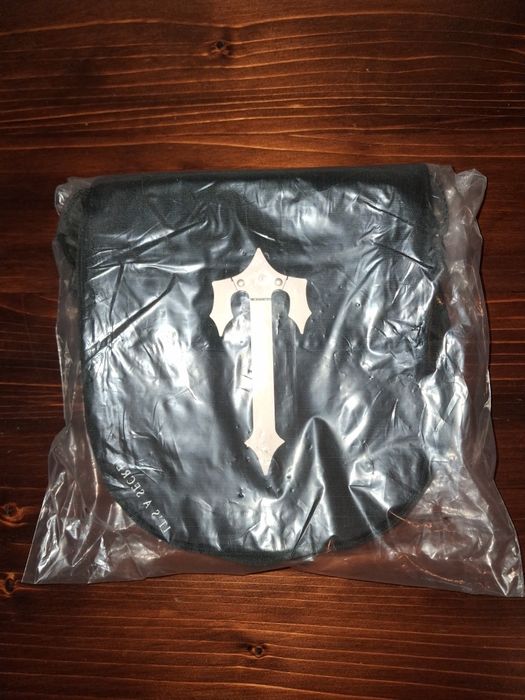 Szaszetka Trapstar Cobra T Bag (Black/Silver)