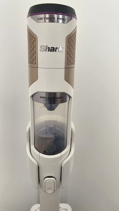 Bezprzewodowy odkurzacz pionowy samopróżniujący SHARK DETECT PRO