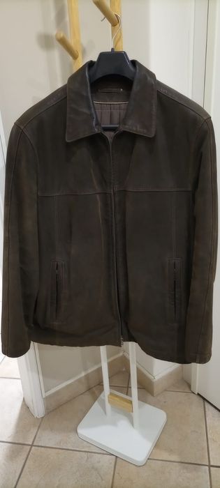 Casaco 3/4 de pele em castanho escuro