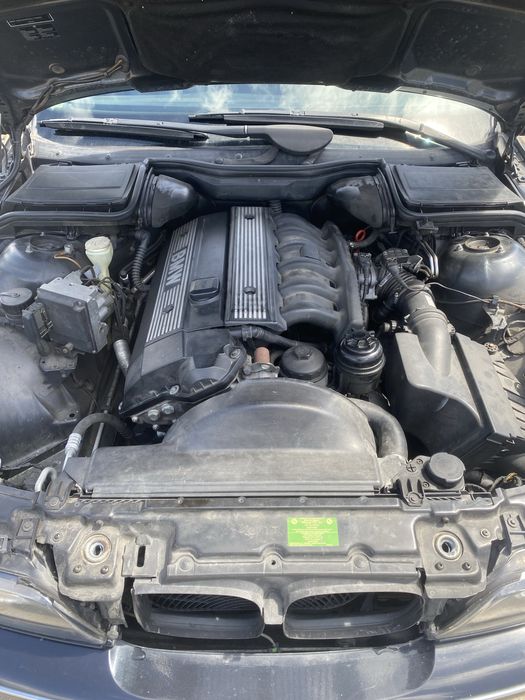 BMW E39 523i Manual Nacional Original