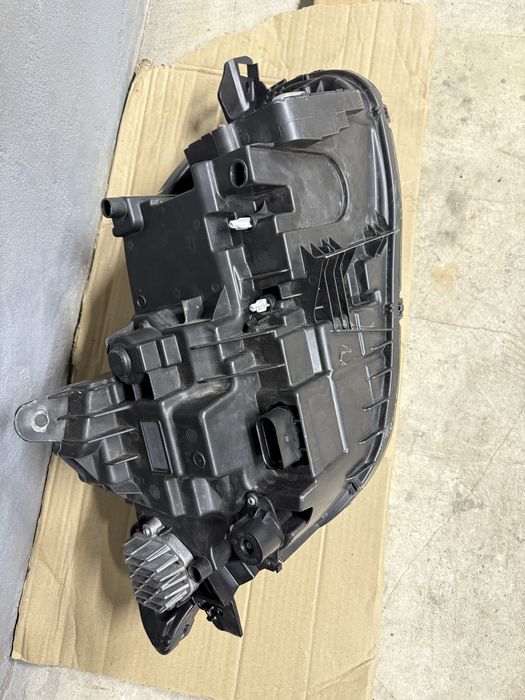 Ліва фара  Volvo XC90 2023 32404715