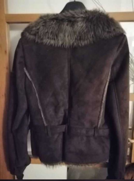 Blusão Zara mulher, qualidade com pelo L como novo