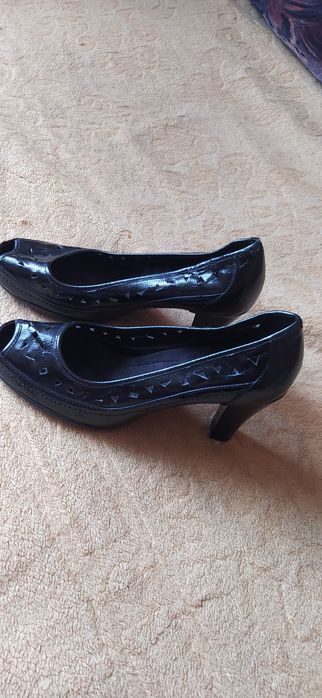 Nowe obuwie damskie