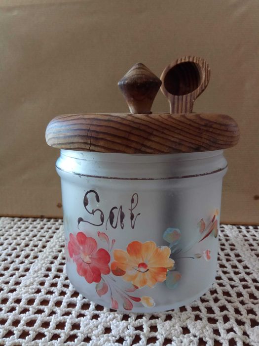 Saleiro de vidro e madeira