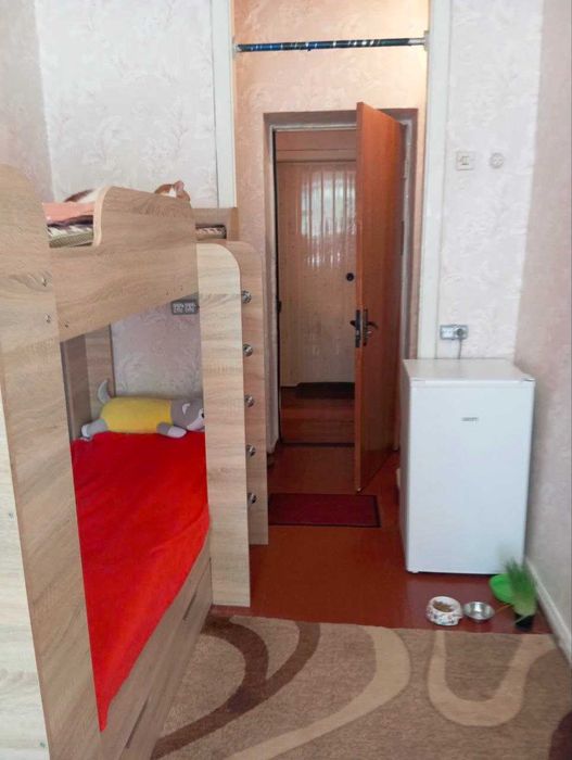 Продам кімнату 12м2 в комунальній квартирі на Павловому Полі, пров. Шекспіра.