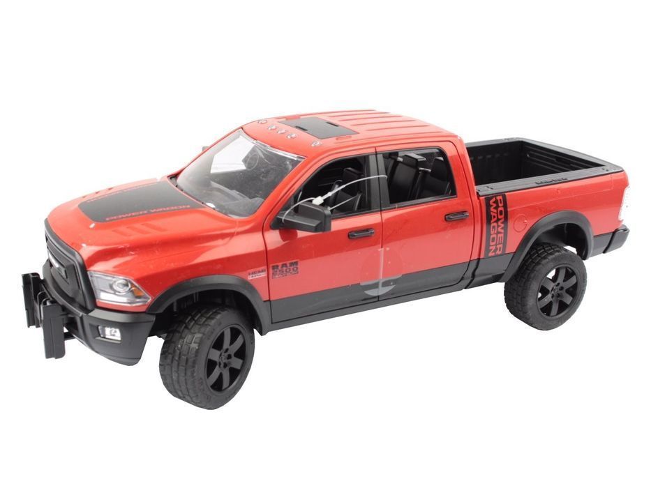 samochód ram 2500 power wagon bruder br-02500