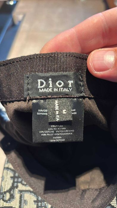 Czapka Dior - luksusowy dodatek w idealnym stanie