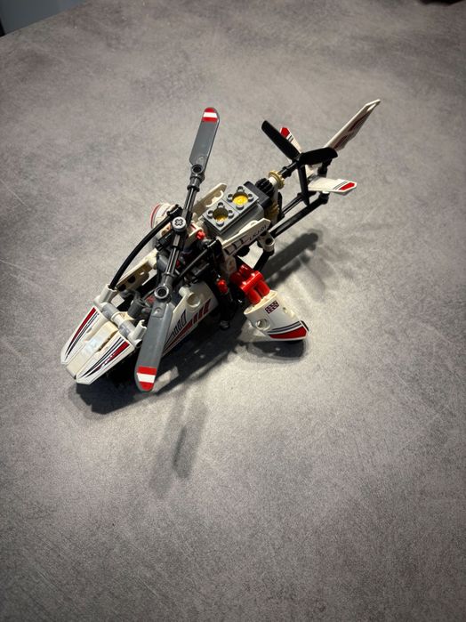 Lego Technic 42057 Ultralekki Helikopter