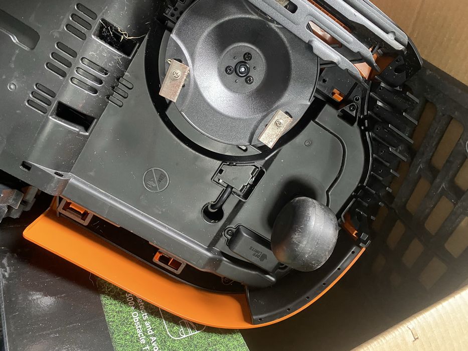 WORX Landroid M700 + garaż + system ACS SPRZEDAJE ZESTAW