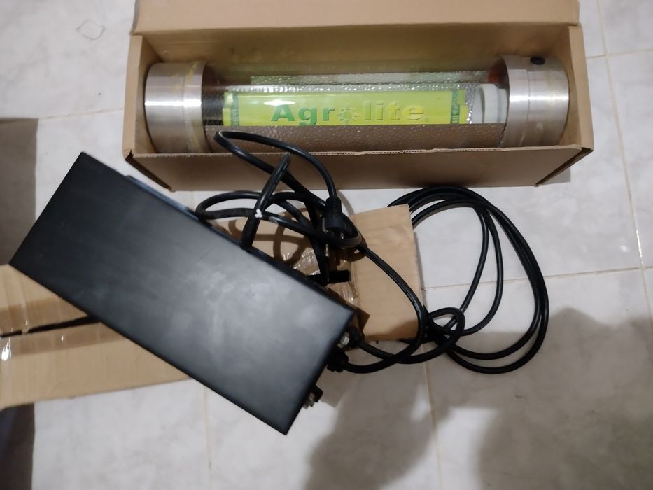 Material de cultivo (balastro+luz+tubo frio)