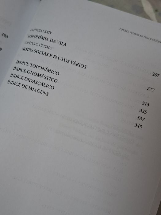 Livro muito completo sobre a história de Torres Vedras Monografia
