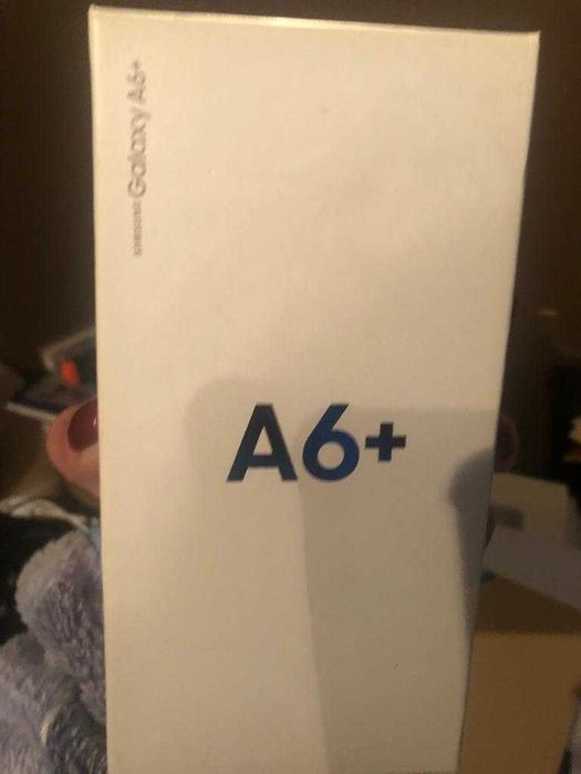 Samsung A6+, com algum uso