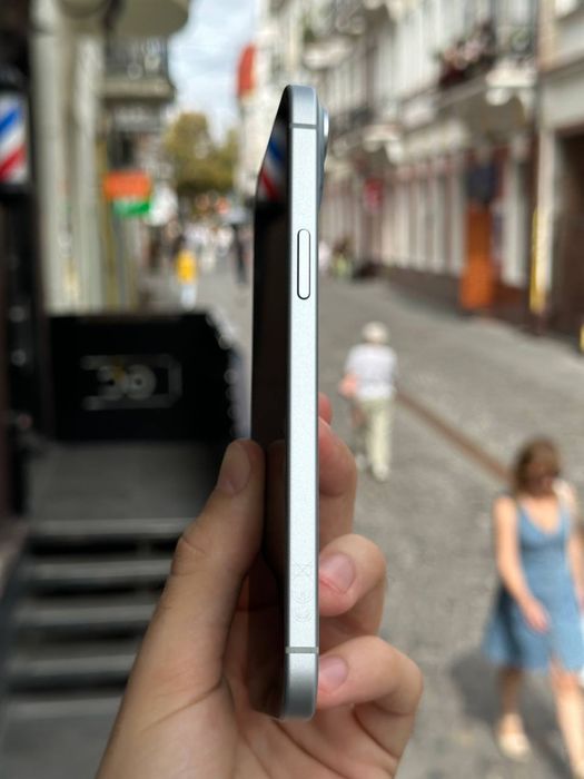 Apple iPhone 15 Plus 256gb Blue Neverlock стан нового / фізична сім / 100% акум