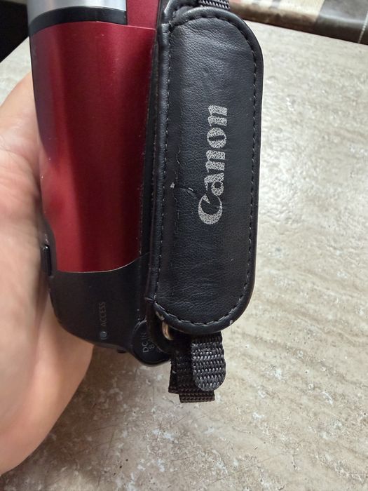 Відеокамера Canon Legria FS306 41x Zoom, червона, повний комплект Видеокамера