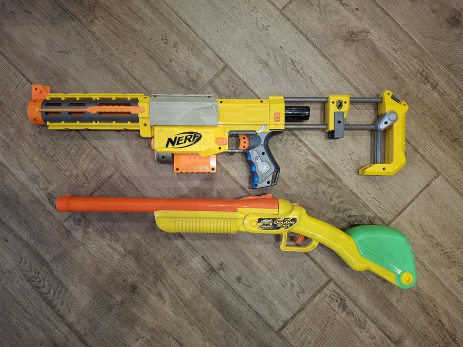 Бластери Nerf Recon