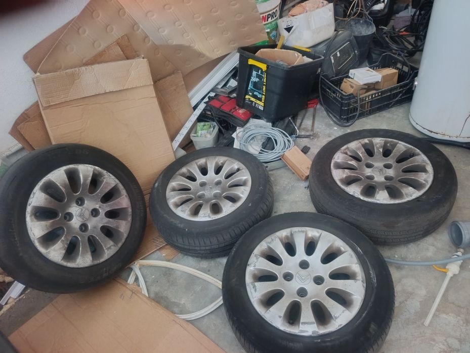 Pneus e jantes 15 furação citroen