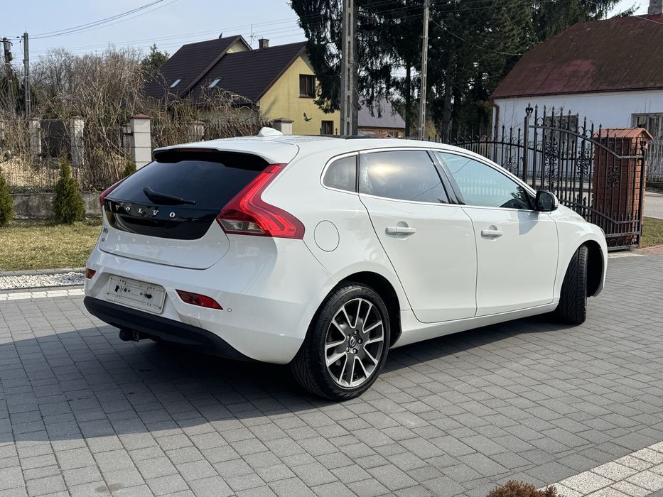 Volvo V40 1.6 Diesel 2012 Led/Kamera cofania/Oryg.