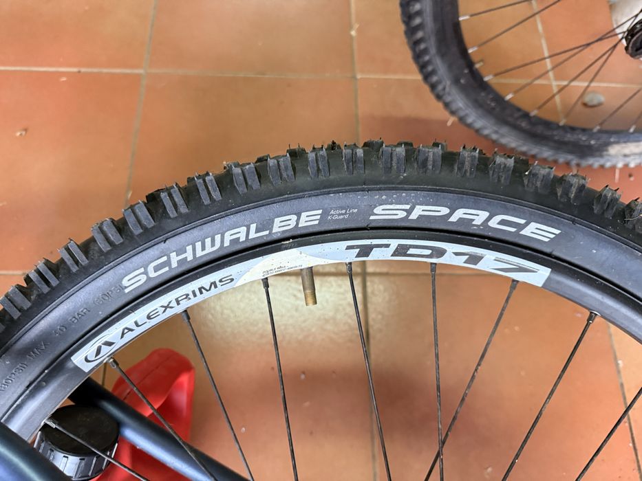 Bike - VooDoo Bantu (hardtail / suspensão dianteira)