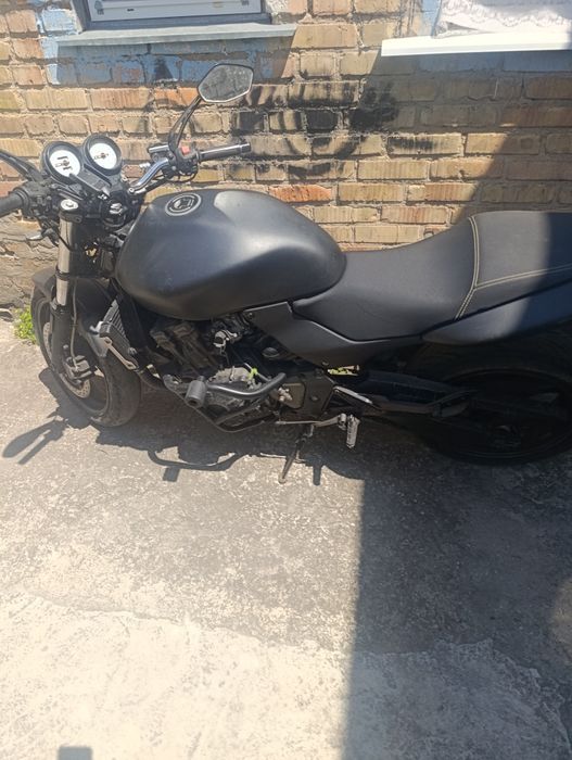 Honda hornet cb600f