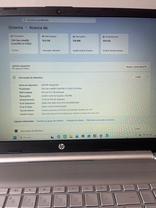 HP Laptop 15s-fq5xxx