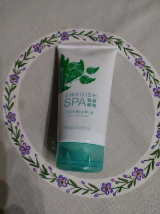 Złuszczający piling błotny Swedish Spa .