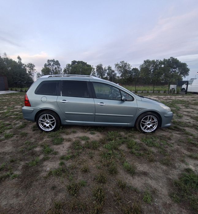 PEUGEOT 307   7osobowy