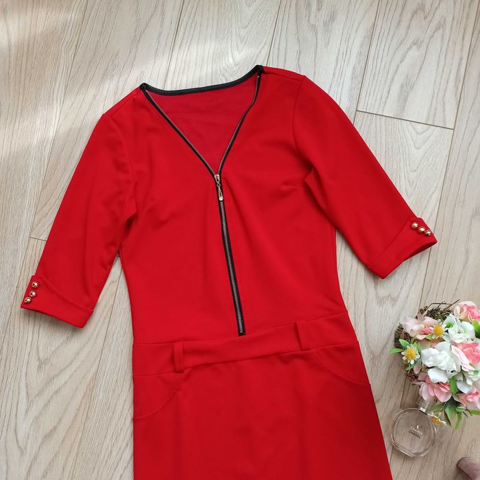 Червона сукня футляр нижче коліна, красное платье, XS