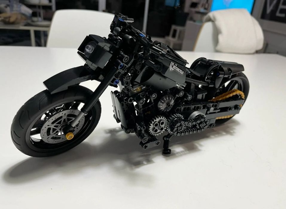 Конструктор мотоцикл 586 шт ретро байк Lego