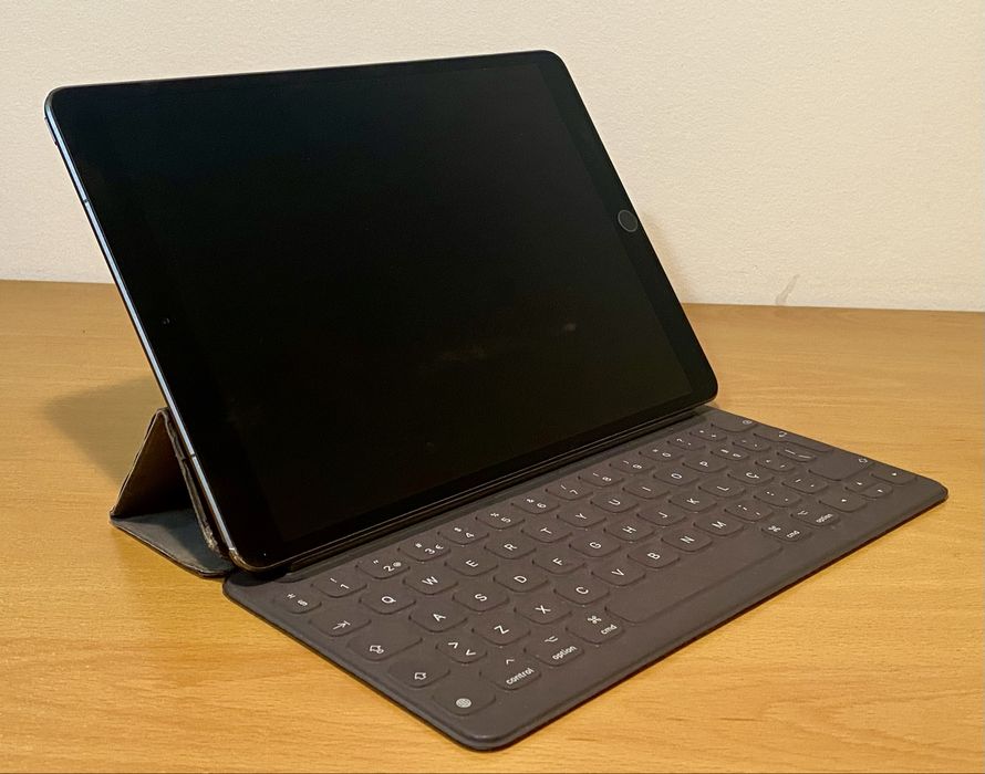 iPad Air (3.ª geração) + Capa original