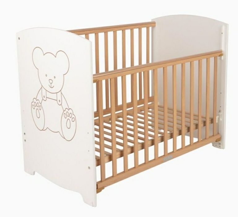 Berço bebé em pinho, excelente qualidade, oferta colchão