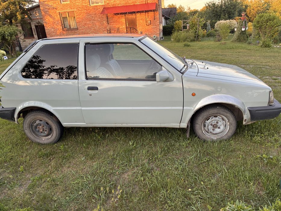 Nissan Micra 1985