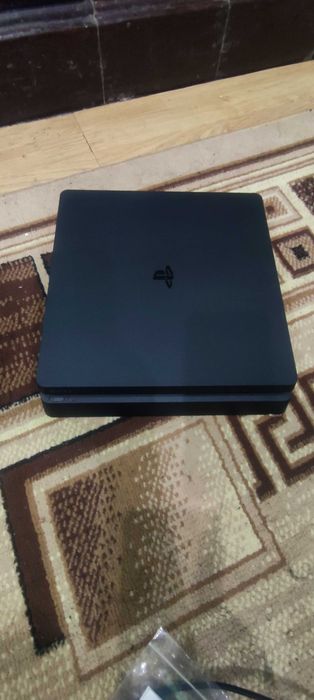 Приставка PS 4 slim 1 tb