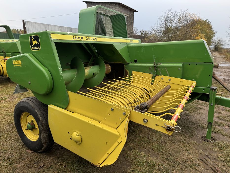 Пресс подборщик JOHN DEERE 330 Тюкопрес, Прес підбирач