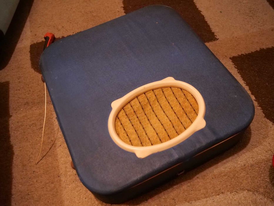 Stary Niesprawny Gramofon Bambino 1 (1966)