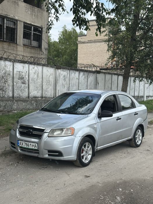Shevrolet aveo авто