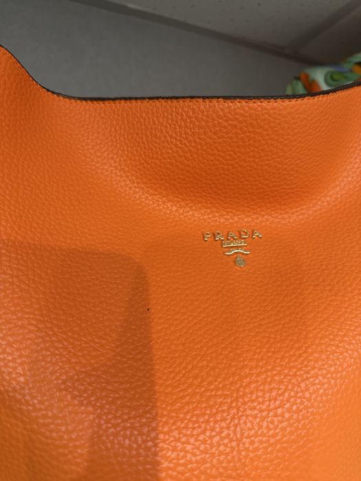 Велика сумка шопер оранжева Прада Prada