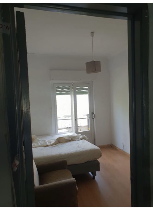 Arrenda-se Quarto Damaia