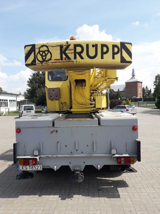 Żuraw samojezdny KRUPP KMK2025