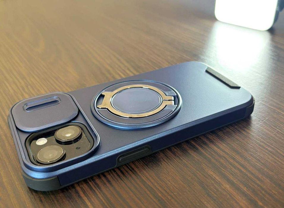 Чохол на айфон, з захистом камери і підставкою