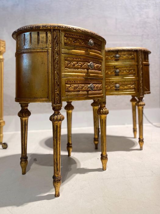 Komody , stoliki nocne , komodki , antyki , szafki nocne