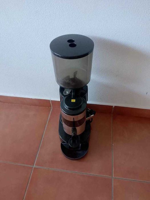 Moinho de café automatico