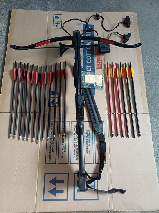 EK BESTA recurva JAG I, 220 fps 175 lbs 
EK BESTA recurva JAG I