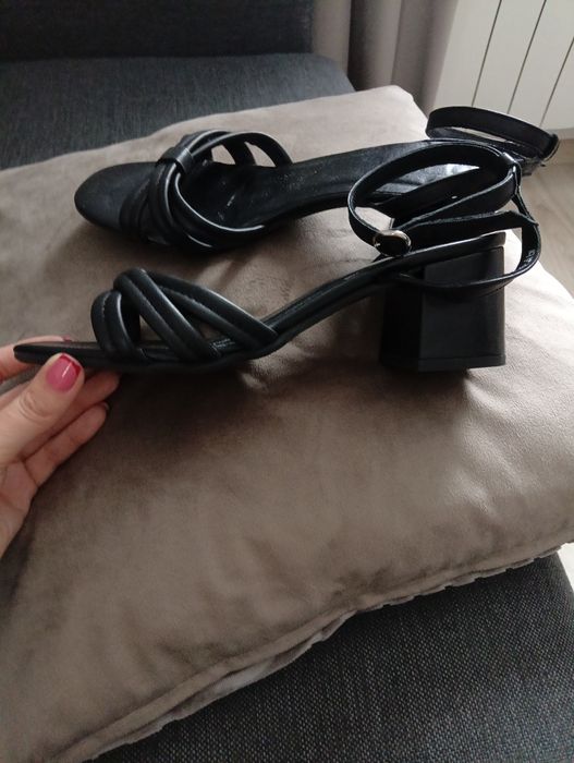 Buty Ryłko 37 sandały skóra naturalna jak nowe