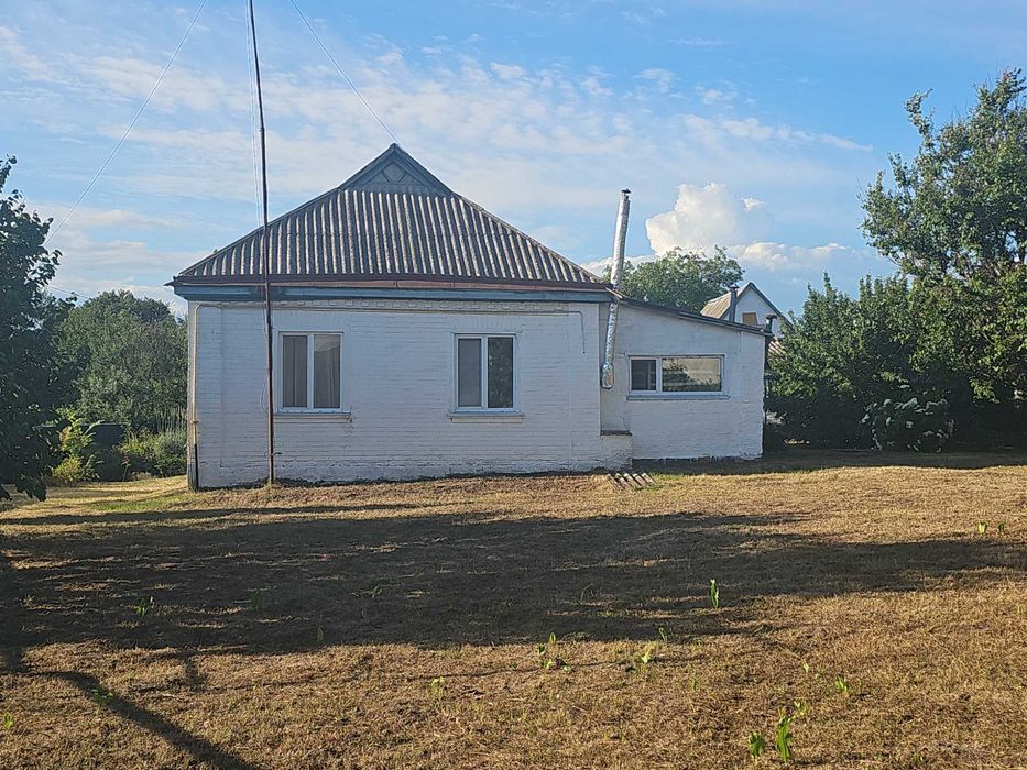 Продаж будинку неподалік центру Яготина, Київська область Є відеоогляд